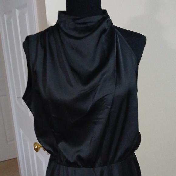 Chic Black Sleeveless Maxi Dress - Picture 8 of 11